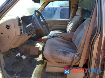 Zdjęcie 7 z 13 samochodu: 1995 GMC YUKON VIN:1GKEK13K6SJ765007 - miniatura