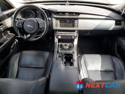 Zdjęcie 8 z 12 samochodu: 2016 JAGUAR XF PRESTIGE VIN:SAJBK4BV9GCY16198 - miniatura