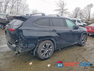 Trzecie zdjęcie samochodu z tyłu: 2020 TOYOTA HIGHLANDER XLE VIN:5TDHZRBH8LS503177 - miniatura