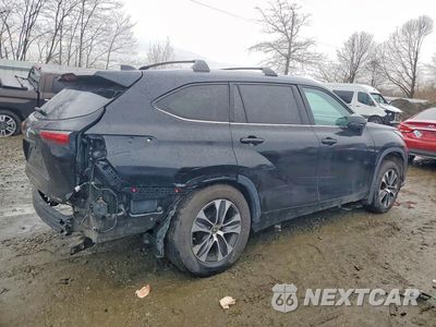 Trzecie zdjęcie samochodu z tyłu: 2020 TOYOTA HIGHLANDER XLE VIN:5TDHZRBH8LS503177 - miniatura