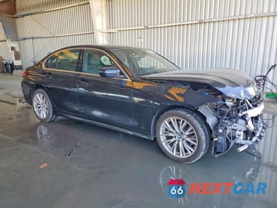 Czwarte zdjęcie samochodu z boku: 2024 BMW 330I VIN:3MW69FF03R8E14738 - miniatura