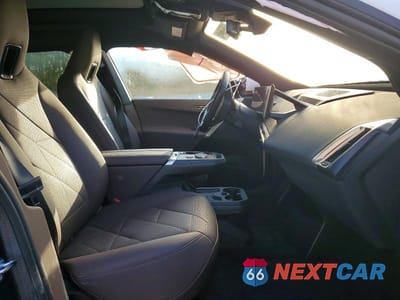 Zdjęcie 7 z 12 samochodu: 2023 BMW IX XDRIVE50 VIN:WB523CF06PCM41127 - miniatura