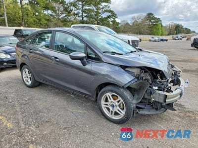 Czwarte zdjęcie samochodu z boku: 2019 FORD FIESTA SE VIN:3FADP4BJ4KM145722 - miniatura
