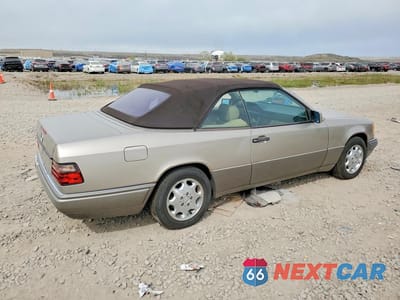 Trzecie zdjęcie samochodu z tyłu: 1995 MERCEDES-BENZ E 320 VIN:WDBEA66E8SC278587 - miniatura