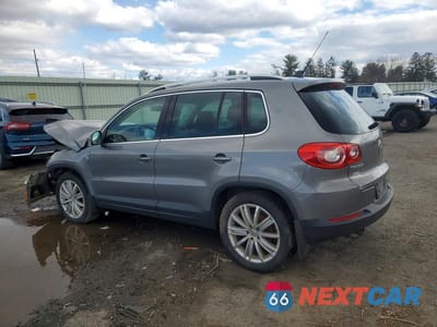 Drugie zdjęcie samochodu z przodu: 2011 VOLKSWAGEN TIGUAN S VIN:WVGBV7AX8BW513703 - miniatura