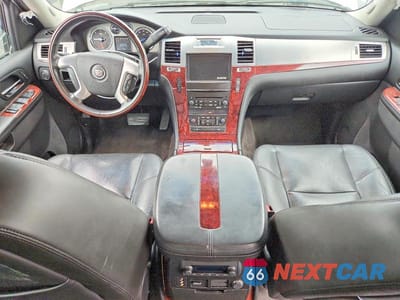 Zdjęcie 8 z 13 samochodu: 2011 CADILLAC ESCALADE EXT PREMIUM VIN:3GYT4NEF3BG326282 - miniatura