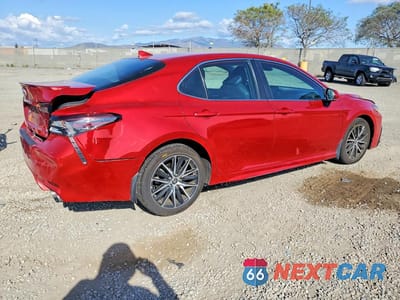 Trzecie zdjęcie samochodu z tyłu: 2022 TOYOTA CAMRY SE VIN:4T1G11AK5NU015560 - miniatura