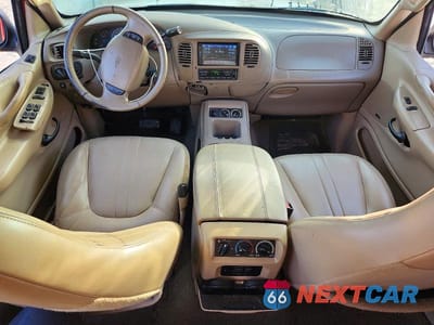Zdjęcie 8 z 13 samochodu: 2002 FORD EXPEDITION EDDIE BAUER VIN:1FMRU17L62LA44776 - miniatura
