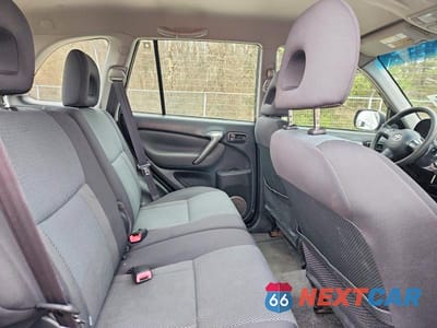 Zdjęcie 11 z 12 samochodu: 2004 TOYOTA RAV4 BASE VIN:JTEGD20VX40016430 - miniatura