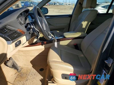 Zdjęcie 7 z 11 samochodu: 2013 BMW X5 XDRIVE35I VIN:5UXZV4C51D0B16404 - miniatura