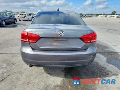 Zdjęcie 6 z 12 samochodu: 2015 VOLKSWAGEN PASSAT S VIN:1VWAS7A3XFC091413 - miniatura