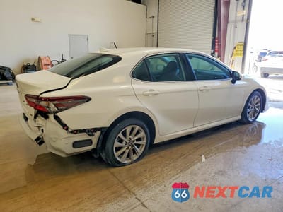 Trzecie zdjęcie samochodu z tyłu: 2024 TOYOTA CAMRY LE VIN:4T1C11AK0RU222636 - miniatura
