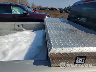 Zdjęcie 10 z 11 samochodu: 2008 GMC SIERRA VIN:1GTEC14X88Z102910 - miniatura