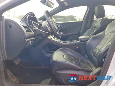 Zdjęcie 7 z 12 samochodu: 2016 CHRYSLER 200 S VIN:1C3CCCDG0GN126082 - miniatura