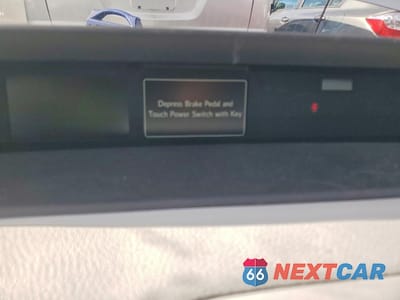 Zdjęcie 9 z 13 samochodu: 2019 TOYOTA PRIUS XLE AWD-E VIN:JTDL9RFUXK3002907 - miniatura