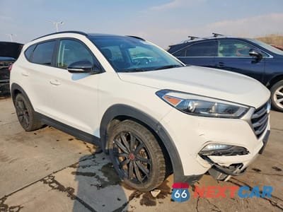 Czwarte zdjęcie samochodu z boku: 2017 HYUNDAI TUCSON NIGHT VIN:KM8J3CA24HU553943 - miniatura