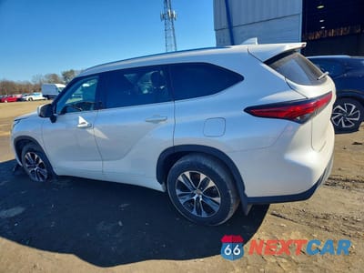 Drugie zdjęcie samochodu z przodu: 2021 TOYOTA HIGHLANDER XLE VIN:5TDGZRBH6MS536448 - miniatura
