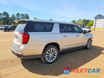 Trzecie zdjęcie samochodu z tyłu: 2024 GMC YUKON XL DENALI VIN:1GKS2JKL0RR229274 - miniatura