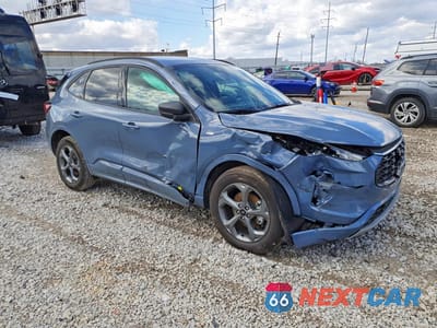 Czwarte zdjęcie samochodu z boku: 2024 FORD ESCAPE ST LINE VIN:1FMCU9MN7RUA94648 - miniatura