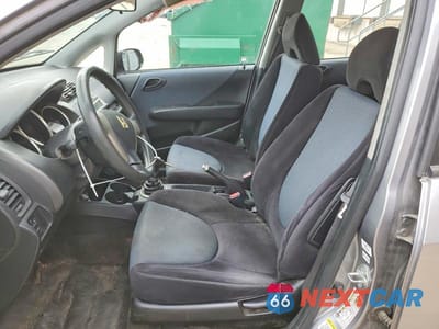 Zdjęcie 7 z 12 samochodu: 2008 HONDA FIT VIN:JHMGD37428S068862 - miniatura