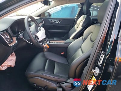 Zdjęcie 7 z 11 samochodu: 2023 VOLVO S60 PLUS VIN:7JRL12FL3PG244655 - miniatura