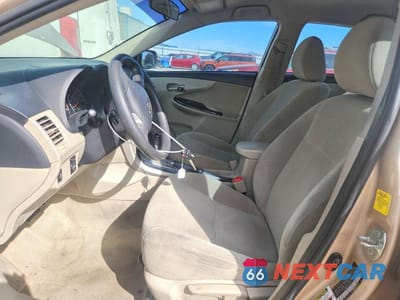 Zdjęcie 7 z 11 samochodu: 2011 TOYOTA COROLLA LE VIN:2T1BU4EE8BC547342 - miniatura
