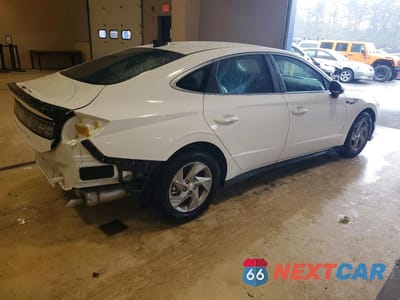 Trzecie zdjęcie samochodu z tyłu: 2025 HYUNDAI SONATA SE VIN:KMHL24JAXSA517210 - miniatura