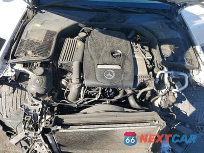 Zdjęcie 11 z 12 samochodu: 2016 MERCEDES-BENZ C 300 VIN:55SWF4JB3GU112754 - miniatura