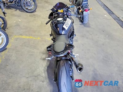 Zdjęcie 6 z 9 samochodu: 2024 BMW S 1000 RR VIN:WB10E6308R6K69516 - miniatura