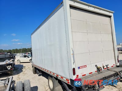 Drugie zdjęcie samochodu z przodu: 2021 ISUZU NPR HD BOX TRUCK VIN:JALC4W164M7006077 - miniatura