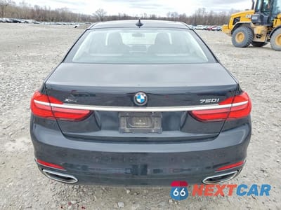 Zdjęcie 6 z 11 samochodu: 2016 BMW 750 XI VIN:WBA7F2C55GG420187 - miniatura