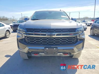 Piąte zdjęcie samochodu w środku: 2022 CHEVROLET TAHOE K1500 Z71 VIN:1GNSKPKD5NR162034 - miniatura