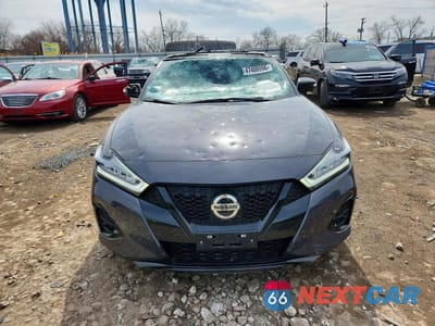 Piąte zdjęcie samochodu w środku: 2021 NISSAN MAXIMA 3.5 PLATINUM VIN:1N4AA6FV6MC505493 - miniatura