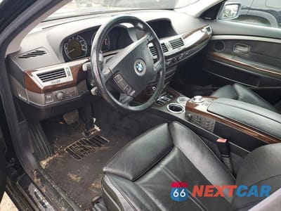 Zdjęcie 8 z 11 samochodu: 2005 BMW 745 LI VIN:WBAGN63545DS58156 - miniatura