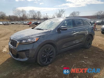 2020 KIA SORENTO S V6 5XYPG4A54LG697800 - główne zdjęcie licytacji z USA - miniatura