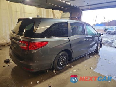 Trzecie zdjęcie samochodu z tyłu: 2018 HONDA ODYSSEY EX VIN:5FNRL6H5XJB075888 - miniatura