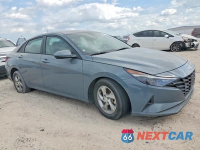 Czwarte zdjęcie samochodu z boku: 2022 HYUNDAI ELANTRA SE VIN:KMHLL4AG6NU335525 - miniatura