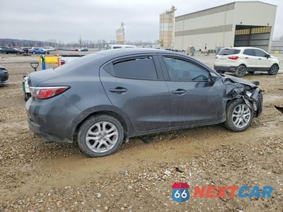 Trzecie zdjęcie samochodu z tyłu: 2016 SCION IA BASE VIN:3MYDLBZV1GY107370 - miniatura