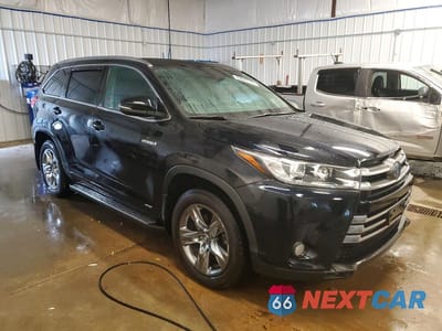Czwarte zdjęcie samochodu z boku: 2017 TOYOTA HIGHLANDER HYBRID LIMITED PLATINUM VIN:5TDDGRFH1HS021723 - miniatura