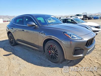Czwarte zdjęcie samochodu z boku: 2023 MASERATI GRECALE GT VIN:ZN682AVA3P7416001 - miniatura