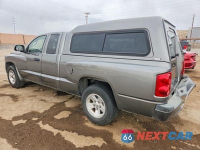 Drugie zdjęcie samochodu z przodu: 2008 DODGE DAKOTA SLT VIN:1D7HE42N58S567864 - miniatura