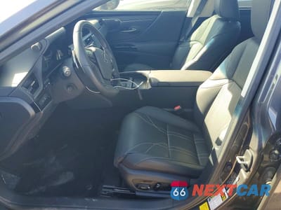 Zdjęcie 7 z 12 samochodu: 2025 LEXUS ES 350 ULTRA LUXURY VIN:58AFZ1B18SU197091 - miniatura