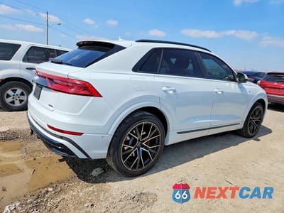 Trzecie zdjęcie samochodu z tyłu: 2021 AUDI Q8 PRESTIGE S-LINE VIN:WA1FVAF11MD017724 - miniatura