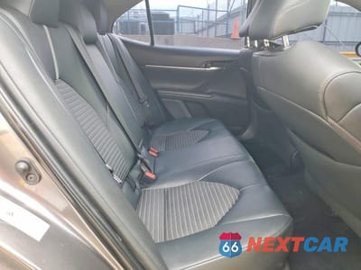 Zdjęcie 10 z 12 samochodu: 2018 TOYOTA CAMRY SE VIN:4T1B11HK2JU141840 - miniatura