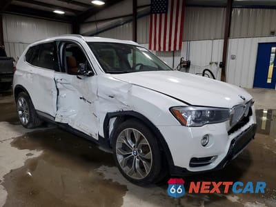 Czwarte zdjęcie samochodu z boku: 2017 BMW X3 XDRIVE28I VIN:5UXWX9C55H0D98479 - miniatura