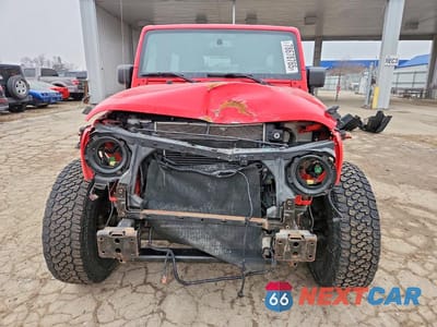 Piąte zdjęcie samochodu w środku: 2016 JEEP WRANGLER UNLIMITED SPORT VIN:1C4BJWDG9GL152268 - miniatura