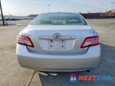 Zdjęcie 6 z 11 samochodu: 2010 TOYOTA CAMRY LE VIN:4T1BF3EK0AU080215 - miniatura