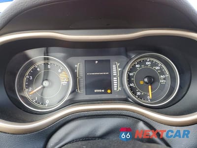 Zdjęcie 9 z 12 samochodu: 2017 JEEP CHEROKEE SPORT VIN:1C4PJLABXHW653411 - miniatura