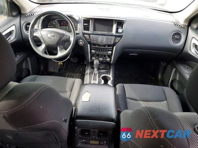 Zdjęcie 8 z 12 samochodu: 2018 NISSAN PATHFINDER SV VIN:5N1DR2MM1JC632498 - miniatura