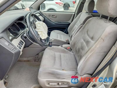 Zdjęcie 7 z 13 samochodu: 2001 TOYOTA HIGHLANDER BASE VIN:JTEHF21A010038104 - miniatura